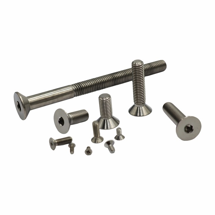 Titàn Phillips tèt vis plat